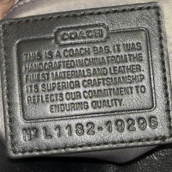 COACH Tote Bag Leather Black Solid Color - Picture 14 of 14